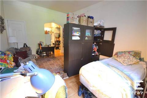 4540 Clearview Ave, Cincinnati, OH 45205 photo 4