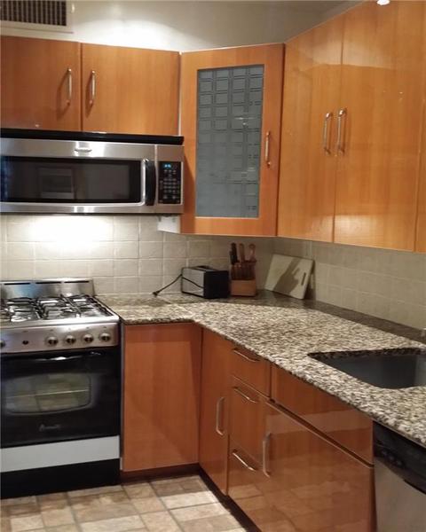 106 Ivanhoe Ave, Cincinnati, OH 45233 photo 3