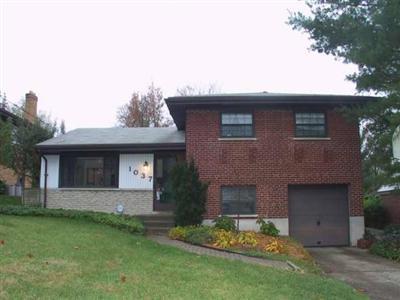 1037 Thunderbird Dr, Cincinnati, OH 45231 photo 2