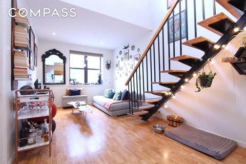7934 Dimmick Rd, West Chester, OH 45241 photo 1