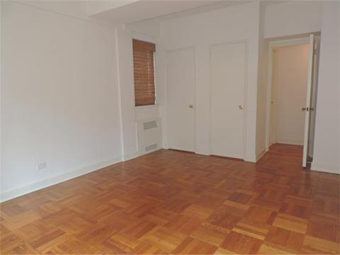 223 Forest Ave, Cincinnati, OH 45229 photo 9
