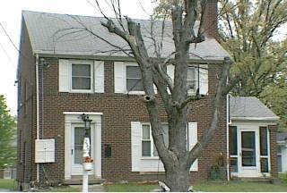 290 Caldwell Dr, Cincinnati, OH 45216 photo 3