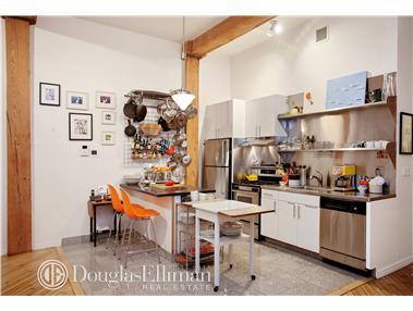 2203 Loth St, Cincinnati, OH 45219 photo 8