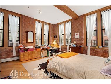 2203 Loth St, Cincinnati, OH 45219 photo 2