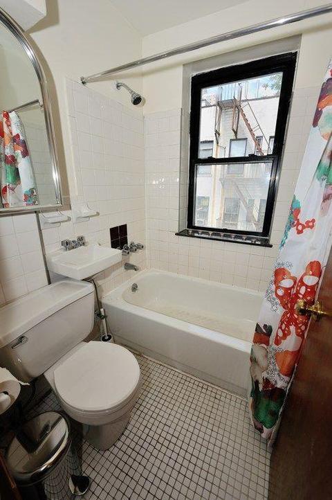 7360 View Place Dr, Cincinnati, OH 45224 photo 3