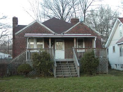 1116 Chamberlain Ave, Lincoln Heights, OH 45215 photo 3