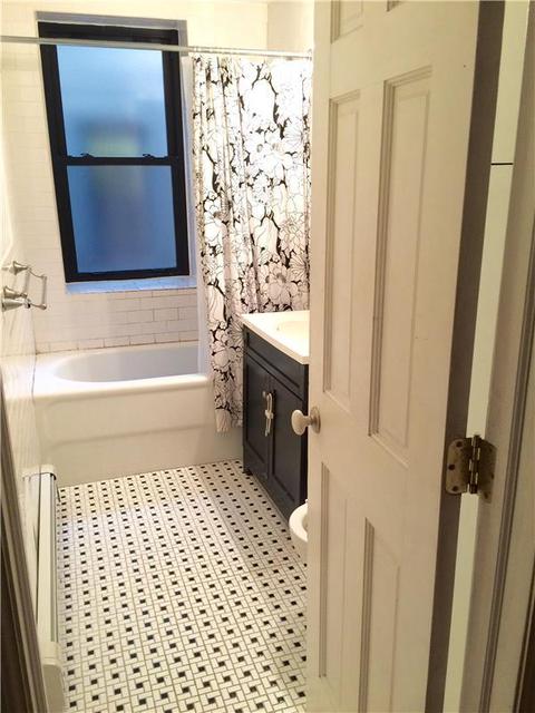 615 Probasco St, Cincinnati, OH 45220 photo 4