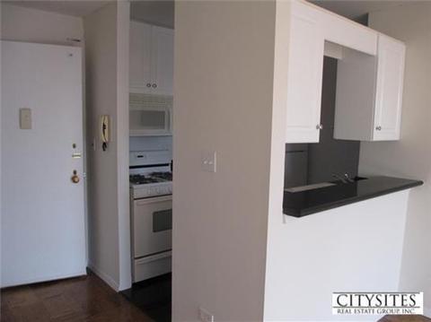 5448 Fox Rd, Cincinnati, OH 45239 photo 2