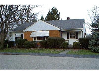 202 Baldwin St, Blanchester, OH 45107 photo 3