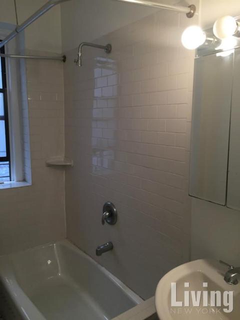 3243 Ebenezer Rd, Cincinnati, OH 45248 photo 5