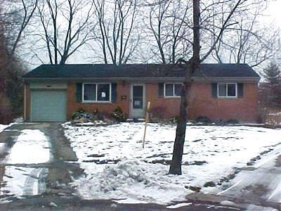 945 Harkin Dr, Forest Park, OH 45240 photo 1