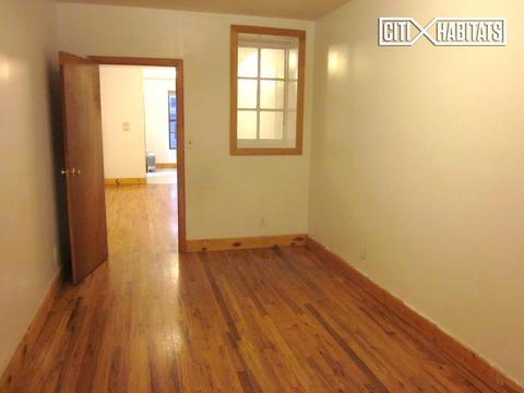2856 Robert Ave, Cincinnati, OH 45211 photo 8