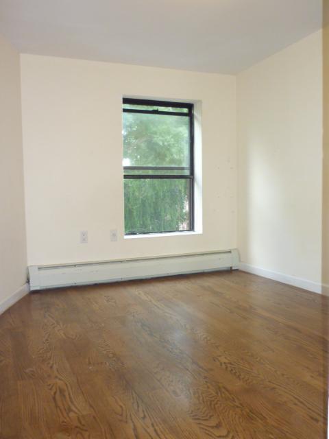2761 Madison Rd, Cincinnati, OH 45209 photo 4