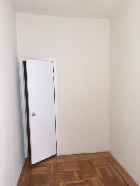 2376 Harrison Ave, Cincinnati, OH 45211 photo 2