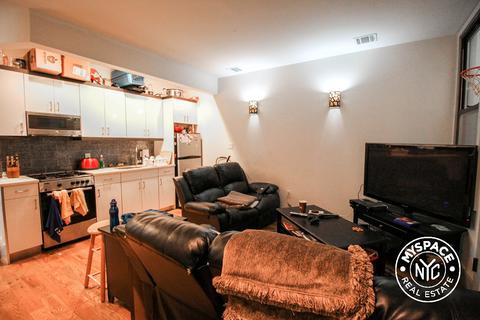 3988 Benjamin St, Cincinnati, OH 45245 photo 4