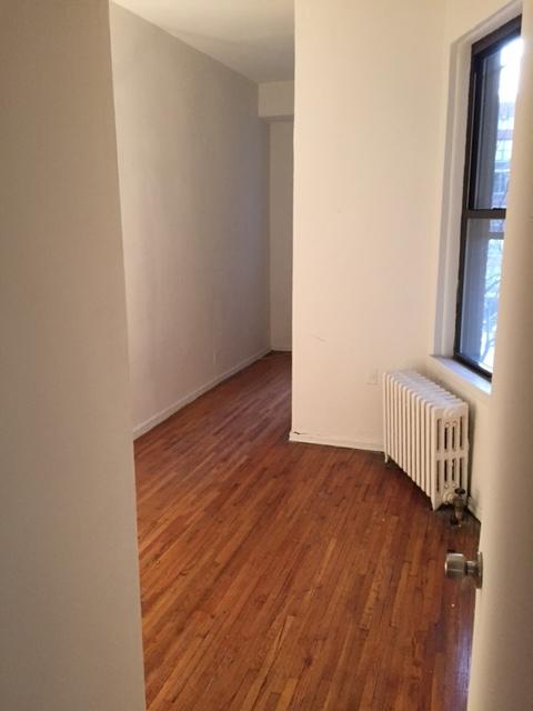 4333 Ebenezer Rd, Cincinnati, OH 45248 photo 1