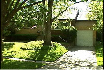 8826 Mockingbird Ln, Cincinnati, OH 45231 photo 3