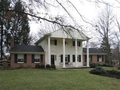 1002 Chatterton Dr, Cincinnati, OH 45231 photo 1