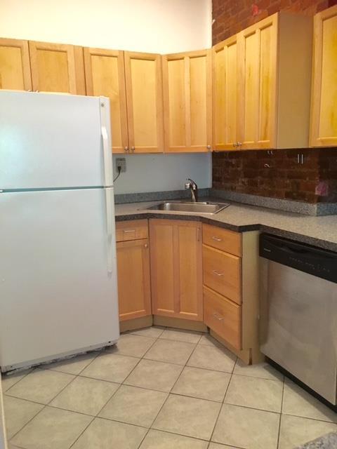 2607 Stonehaven Dr, Cincinnati, OH 45245 photo 2
