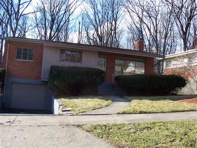6061 Capri Dr, Cincinnati, OH 45224 photo 1