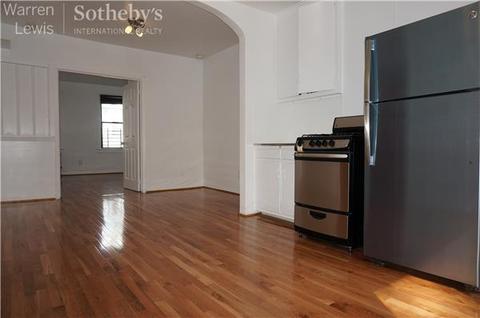 2756 Bentley Ct, Cincinnati, OH 45244 photo 1