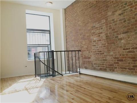 714 Miles Ln, Cincinnati, OH 45245 photo 1