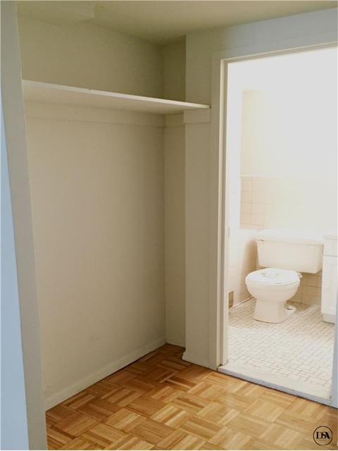 714 Miles Ln, Cincinnati, OH 45245 photo 8