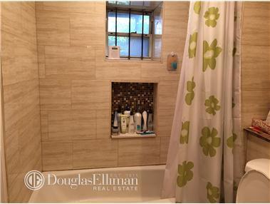 3141 Durrell Ave, Cincinnati, OH 45207 photo 6
