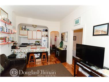3020 Hull Ave, Cincinnati, OH 45211 photo 3