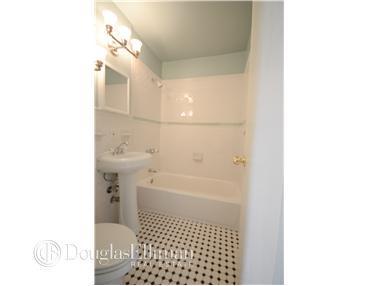1241 Sunset Ave, Cincinnati, OH 45205 photo 6