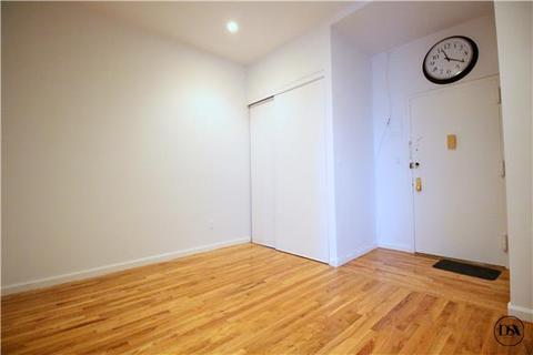 9130 Neil Dr, Cincinnati, OH 45231 photo 5