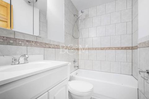 180 Woolper Ave, Cincinnati, OH 45220 photo 6