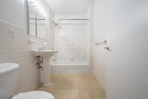 998 Burton Ave, Cincinnati, OH 45229 photo 7