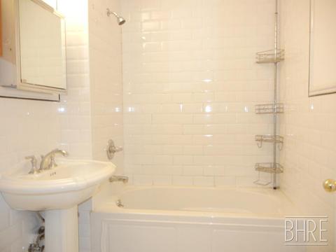 595 Dorgene Ln, Cincinnati, OH 45244 photo 4