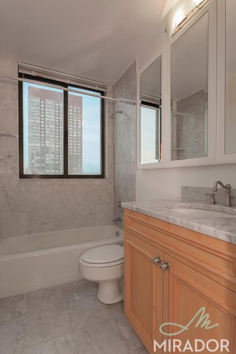 452 Hilltop Dr, Cincinnati, OH 45244 photo 6