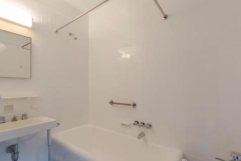18 Fourth St #802, Cincinnati, OH 45202 photo 11