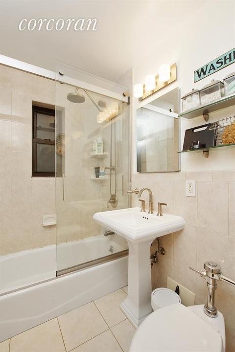 7710 View Place Dr, Cincinnati, OH 45224 photo 9