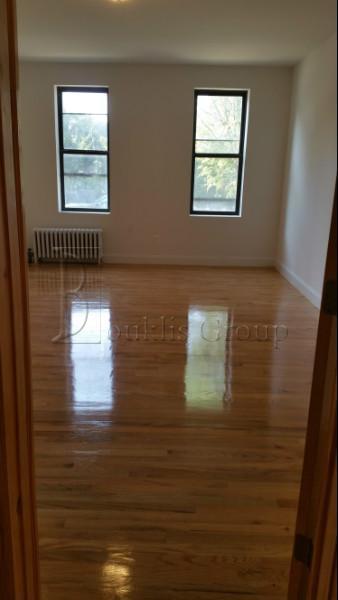 830 Main St, Hamilton, OH 45013 photo 5