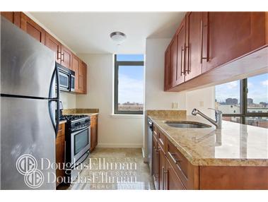 3741 Hillside Ave, Cincinnati, OH 45204 photo 4