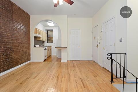 10404 Stone Ct, Montgomery, OH 45242 photo 2