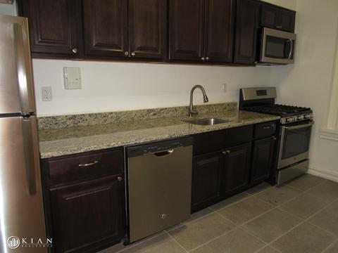 2176 Crane Ave, Cincinnati, OH 45207 photo 17