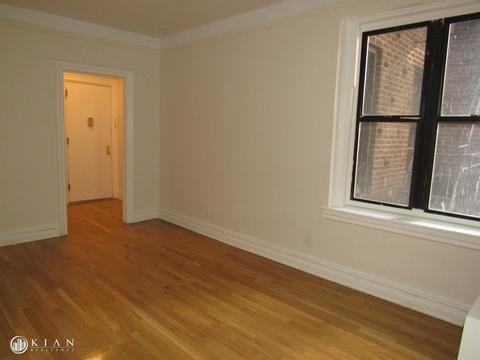 2176 Crane Ave, Cincinnati, OH 45207 photo 4