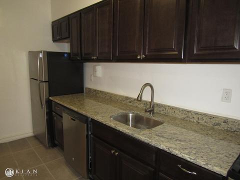 2176 Crane Ave, Cincinnati, OH 45207 photo 2