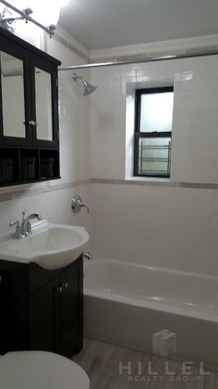 232 Caldwell Dr, Cincinnati, OH 45216 photo 6