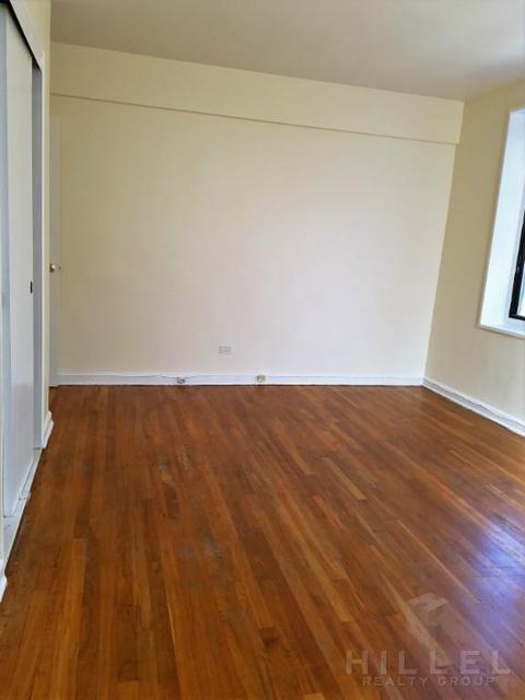 2 Interwood Pl, Cincinnati, OH 45220 photo 1