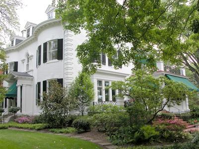 2750 Baker Pl, Cincinnati, OH 45206 photo 2