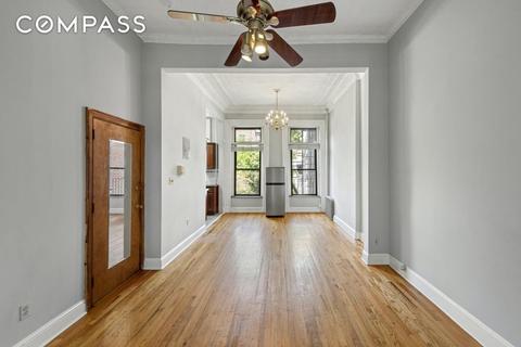 455 Tecumseh Dr, Cincinnati, OH 45244 photo 2