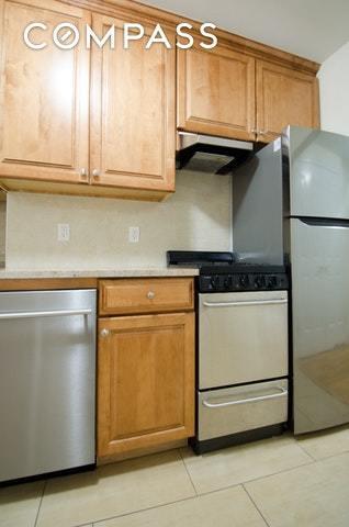 8826 Monte Dr, Montgomery, OH 45242 photo 1