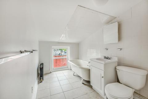 2927 Debreck Ave, Cincinnati, OH 45211 photo 5