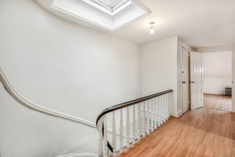 2927 Debreck Ave, Cincinnati, OH 45211 photo 9